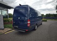 Mercedes-Benz Sprinter 4