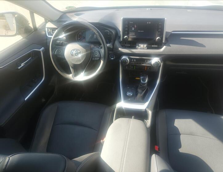 Toyota RAV4 7