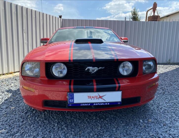 Ford Mustang 2