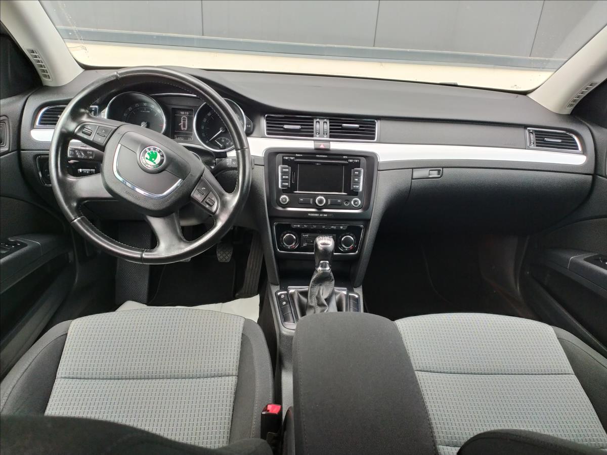 Škoda Superb