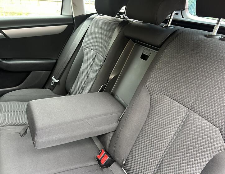 Volkswagen Passat 35