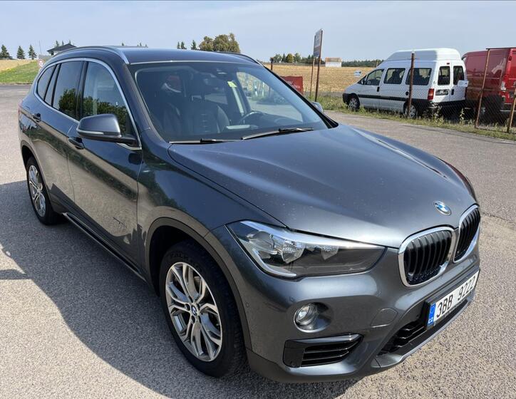 BMW X1 3