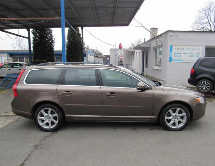 Volvo V70 8