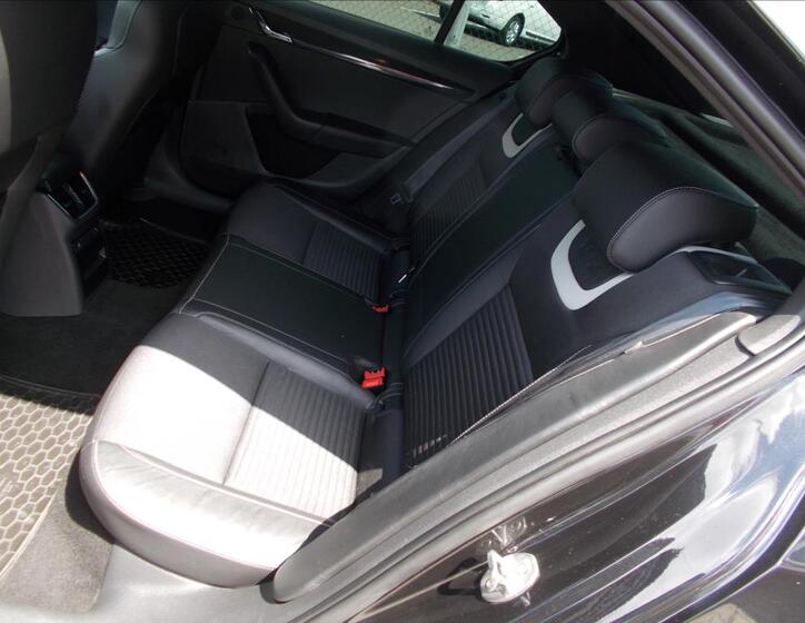 Škoda Octavia 14