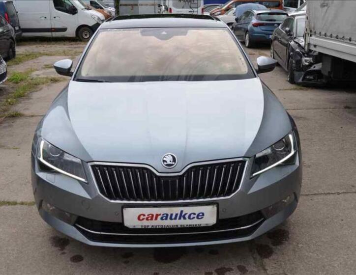 Škoda Superb 2