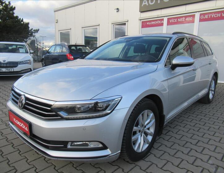 Volkswagen Passat 1
