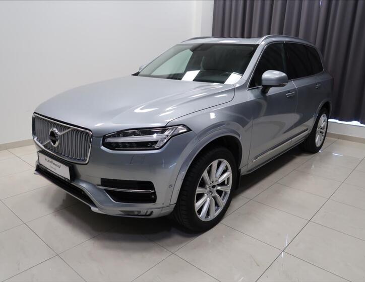 Volvo XC90 1