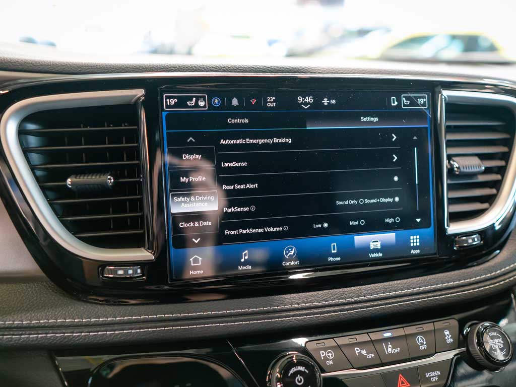 Chrysler Pacifica