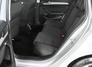 Volkswagen Passat 10