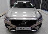 Volvo V90 2