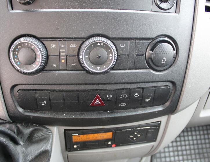 Mercedes-Benz Sprinter 13