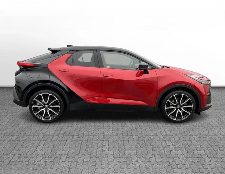 Toyota C-HR 8