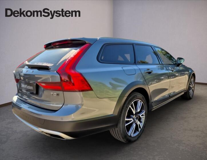 Volvo V90 3