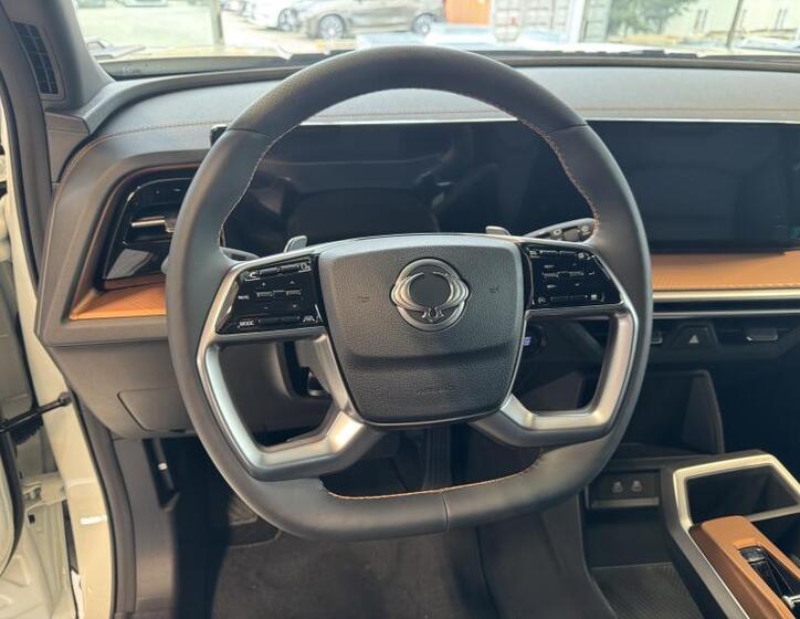 SsangYong Torres 10