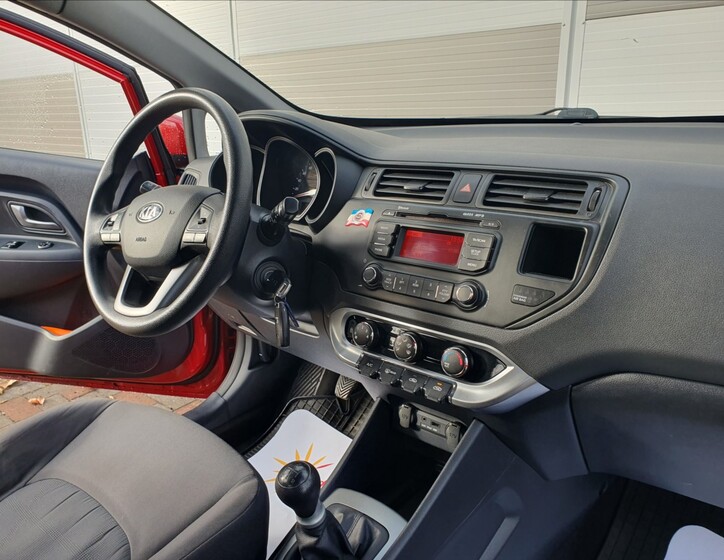 Kia Rio 9