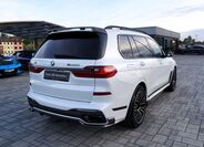 BMW X7 6