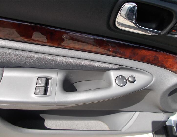 Audi A4 24