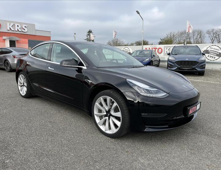 Tesla Model 3 17