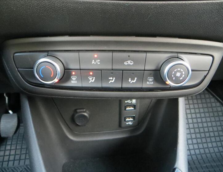 Opel Crossland X 14