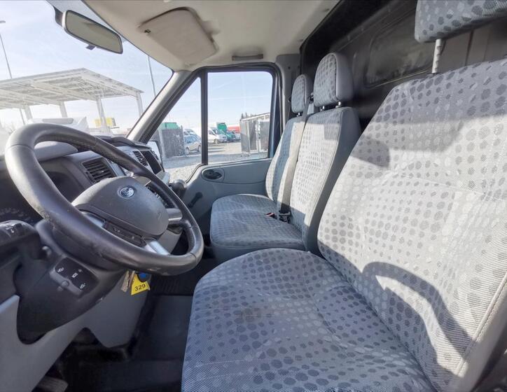 Ford Transit 5