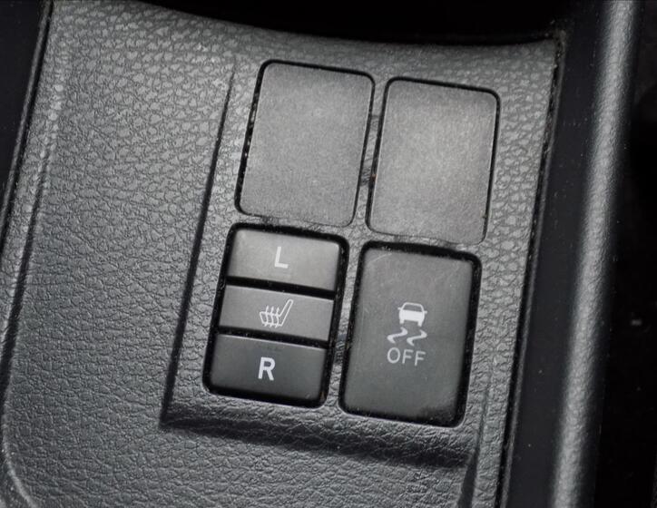 Toyota Yaris 16