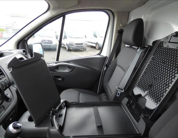Renault Trafic 24