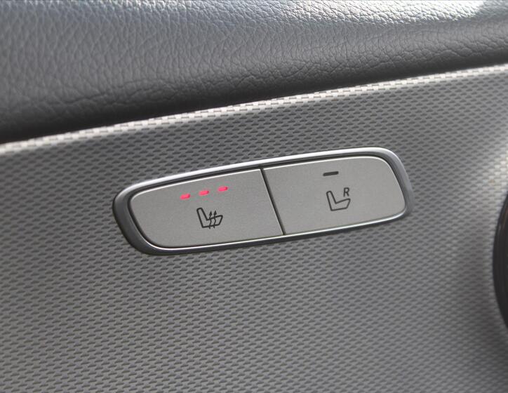 Mercedes-Benz Třídy E 21