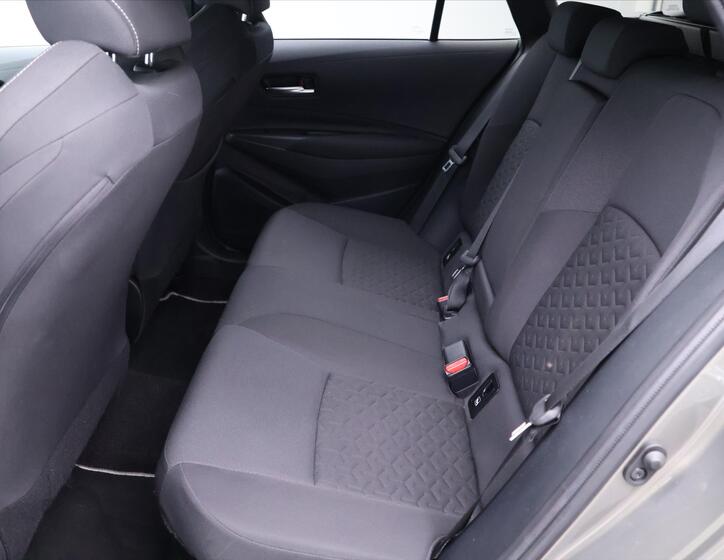 Toyota Corolla 15