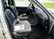 Nissan Terrano 12