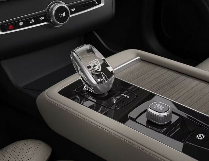 Volvo XC90 10