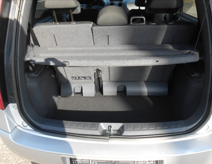 Mitsubishi Colt 10