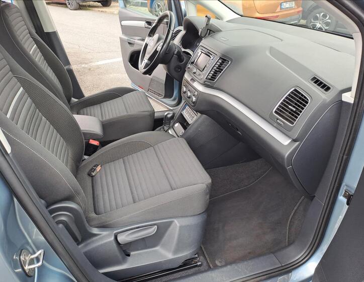 Volkswagen Sharan 8
