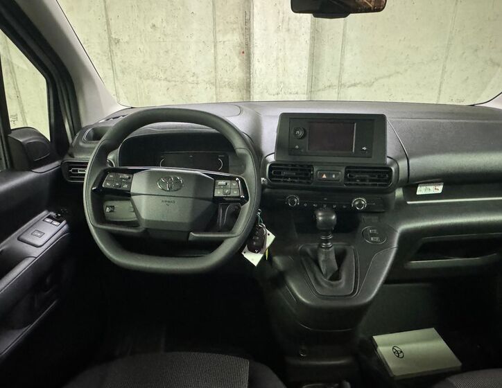 Toyota ProAce City 14