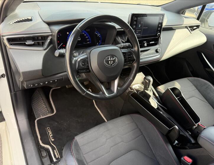 Toyota Corolla 4