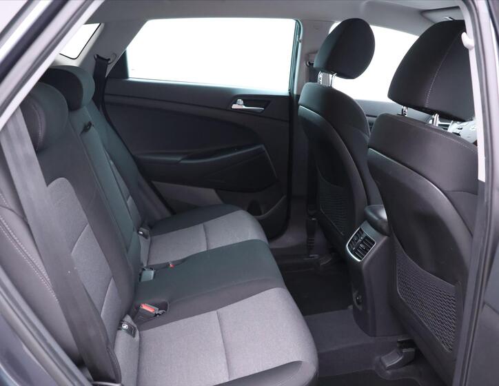 Hyundai Tucson 12