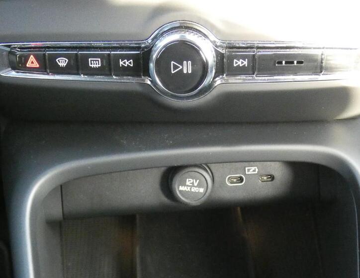 Volvo XC40 17