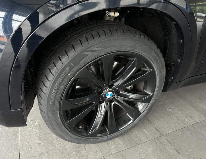 BMW X6 39