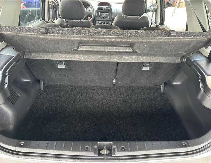 Subaru Justy 5
