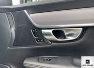 Volvo V90 41