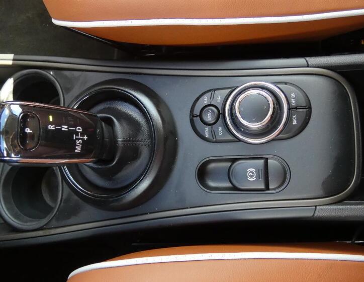 Mini Countryman 17