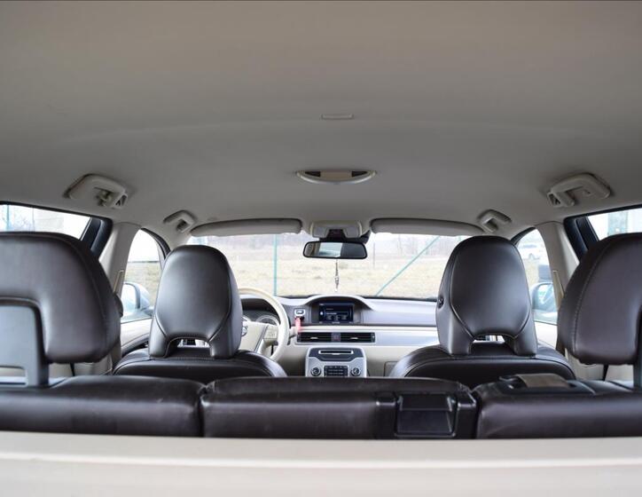 Volvo XC70 22
