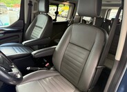 Ford Tourneo Custom 10