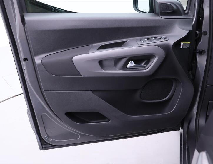 Toyota ProAce City Verso 11