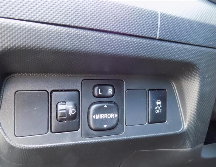 Toyota Auris 20