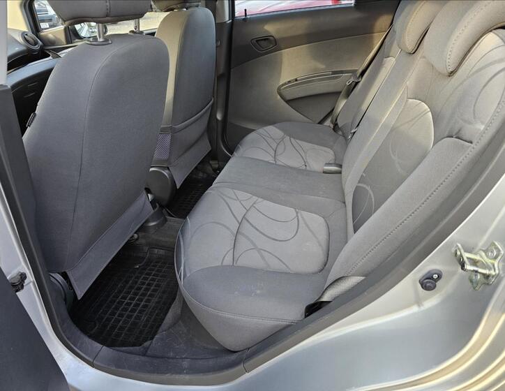 Chevrolet Spark 17