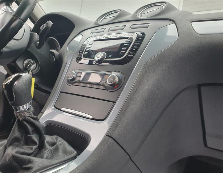 Ford Mondeo 17