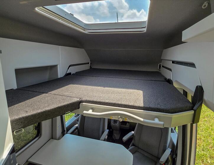Volkswagen Grand California 29