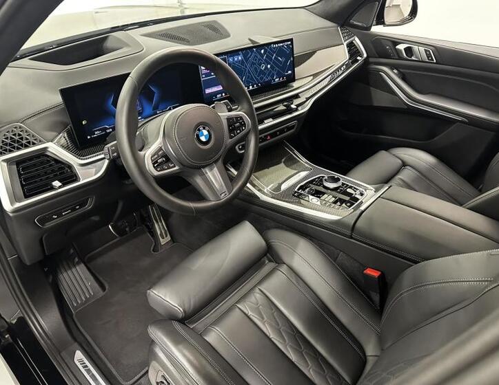 BMW X7 6