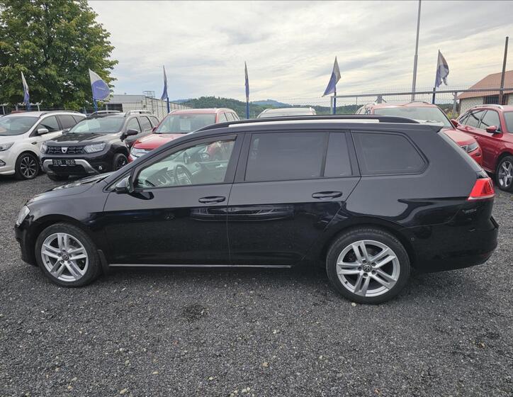 Volkswagen Golf 9