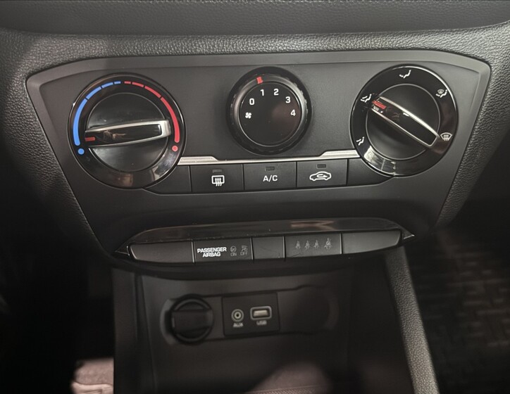 Hyundai i20 12